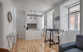 Bmyguest - Principe Real Charming Apartment
